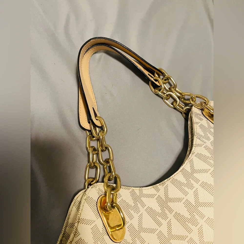 Fabulous ecru leather Michael Kors leather tote - Picture 9 of 14